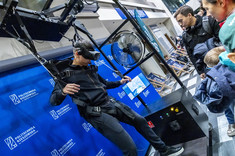 Symulator skoku spadochronowego,